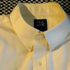 JoS.A.BANK GORGEOUS off white long sleeve dress shirt.size 17 1/2-36. Never worn
